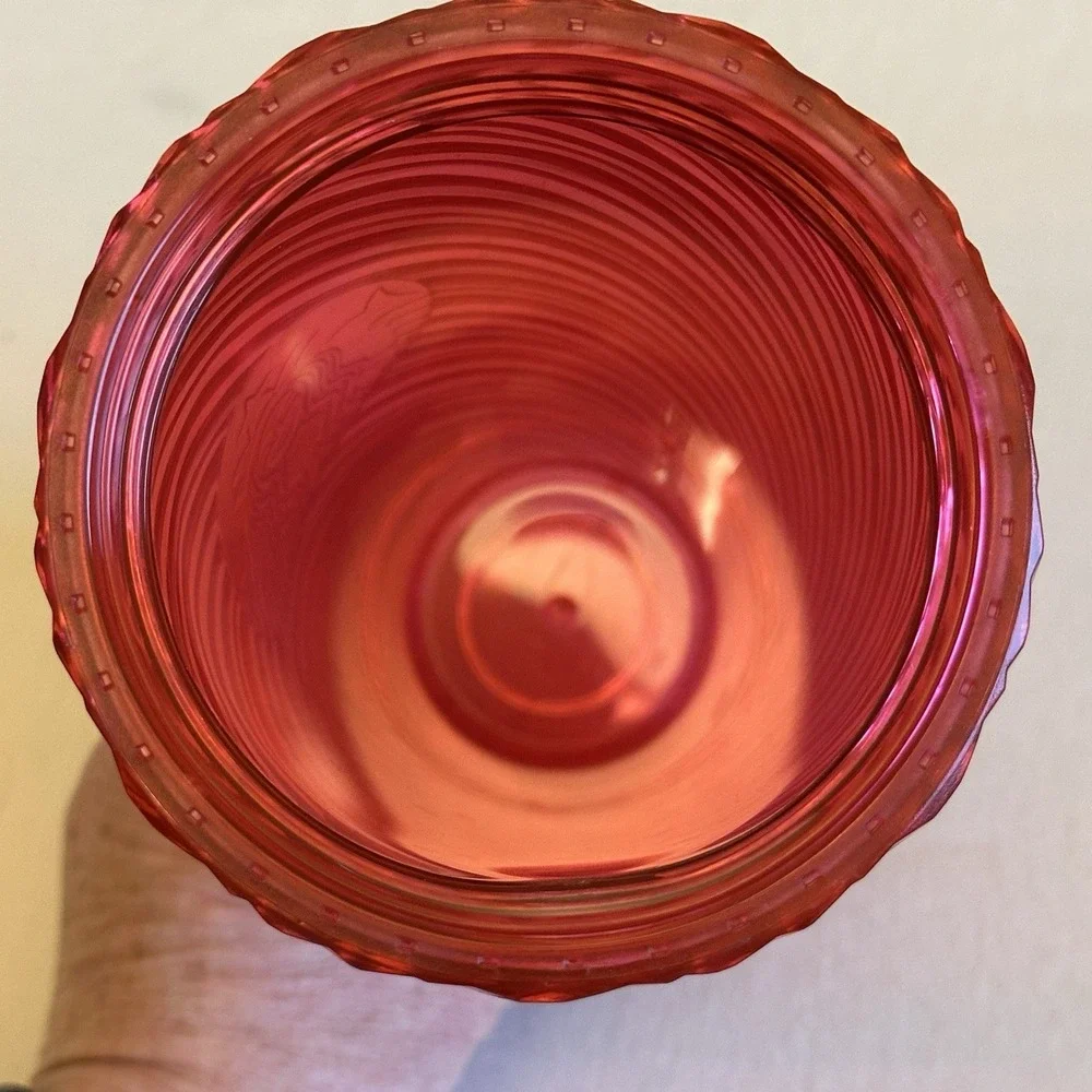 Starbucks Christmas 2021 Red Swirl Stripe Venti Tumbler 24oz‎ Cold Cup No Straw